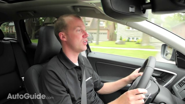 Reviews car - 2015 Volvo V60 Cross Country vs. 2015 Volvo XC60 Comparison