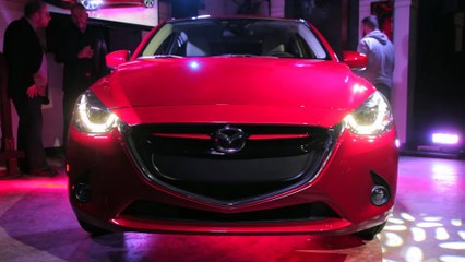 Reviews car - 2016 Mazda2 - 2015 Montreal Auto Show