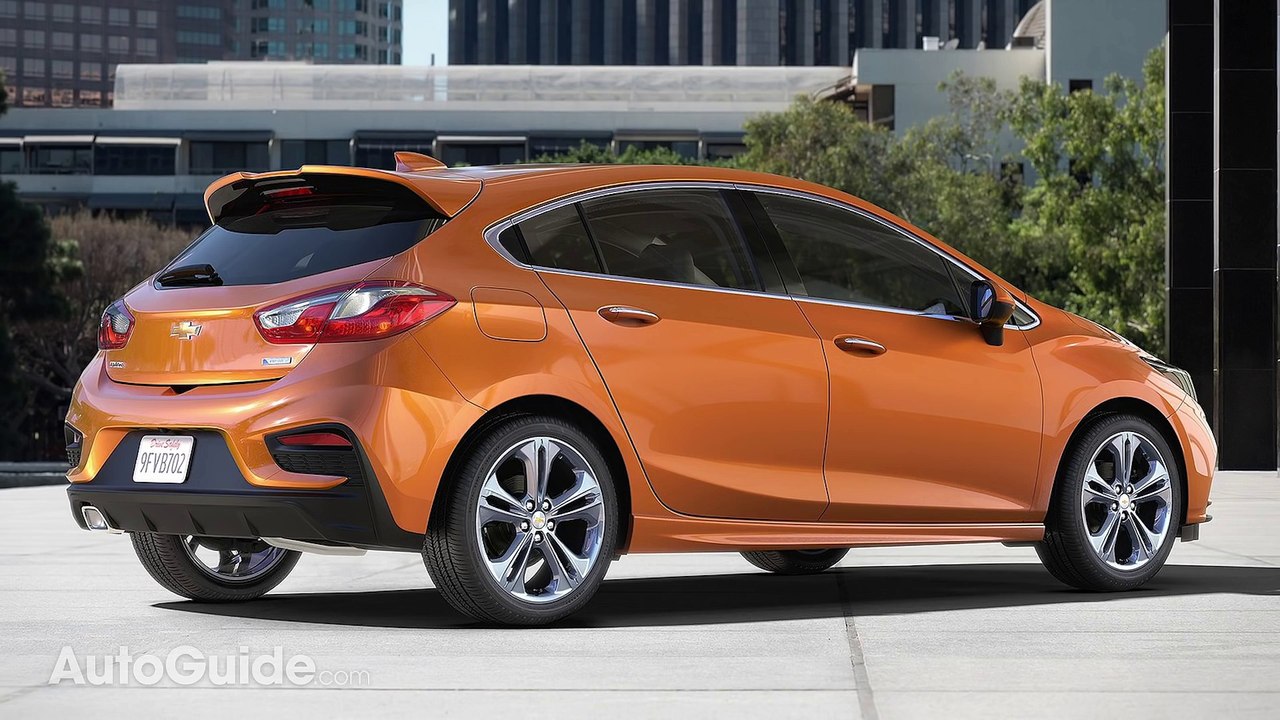 Reviews car - 2017 Chevrolet Cruze - 2017 AutoGuide.com Car of the Year Contender - Part 5 of 7