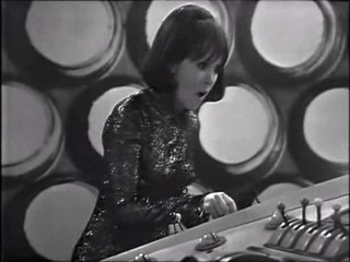 215 Doctor Who Classic - S06E02 - Partie 01 - The Mind Robber