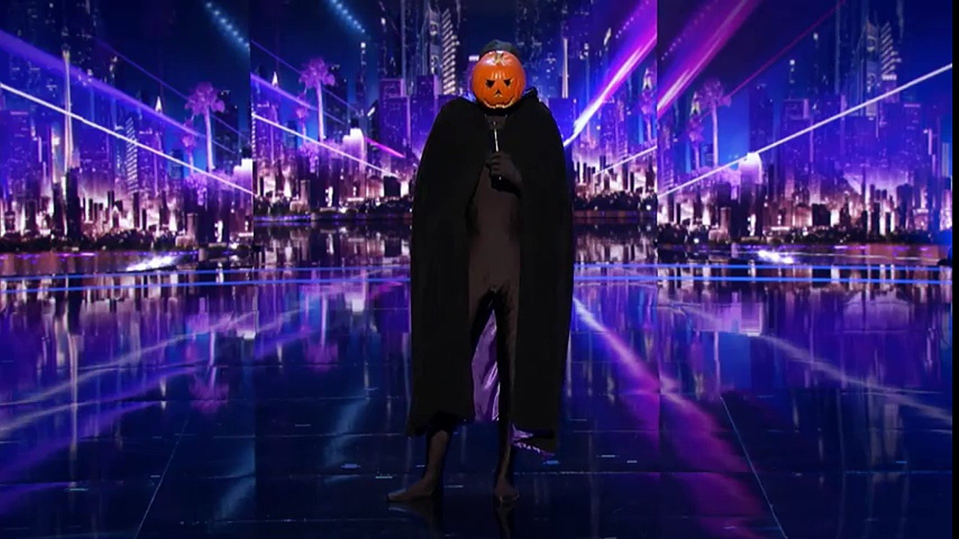 Dancing Pumpkin Man- Viral Sensation Returns With Stellar Dance Moves - America's Got Talent 20