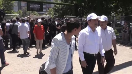 Hdp Sözcüsü Baydemir: "Onlar Özgür Olmadıkça Bizler Kendimizi Özgür Görmeyeceğiz"