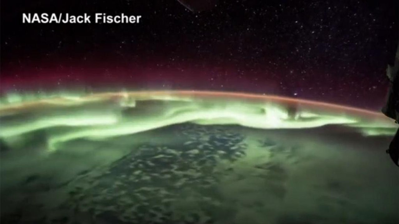 Einzigartig: Nordlichter aus dem All