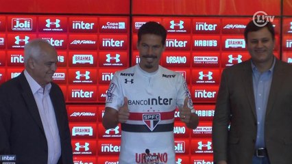 Com frases proféticas, Hernanes é apresentado no São Paulo