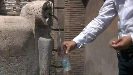 El Vaticano cierra sus fuentes