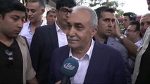 Bakan Ahmet Eşref Fakıbaba: 