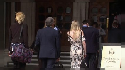 Los padres de Charlie Gard piden que su hijo pueda morir en casa