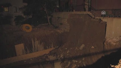 Şişli'de Istinat Duvarı Çöktü 5 Katlı Bina Boşaltıldı