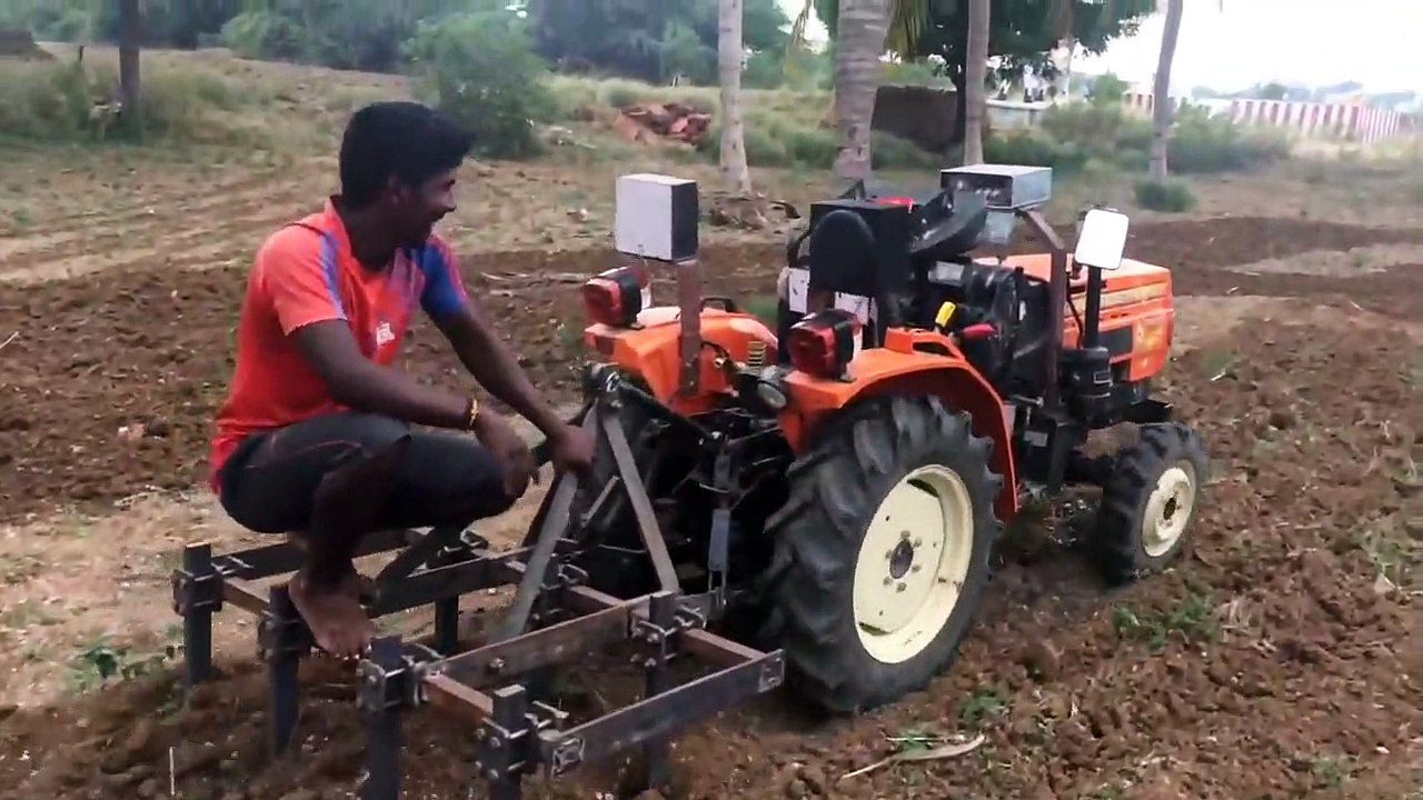 Mitsubishi Tractor
