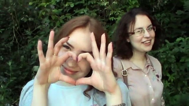 Люди отдыхают на природе