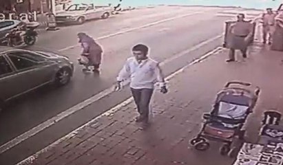 Korkunç kaza: Hızla gelen otomobil yaşlı kadına çarptı