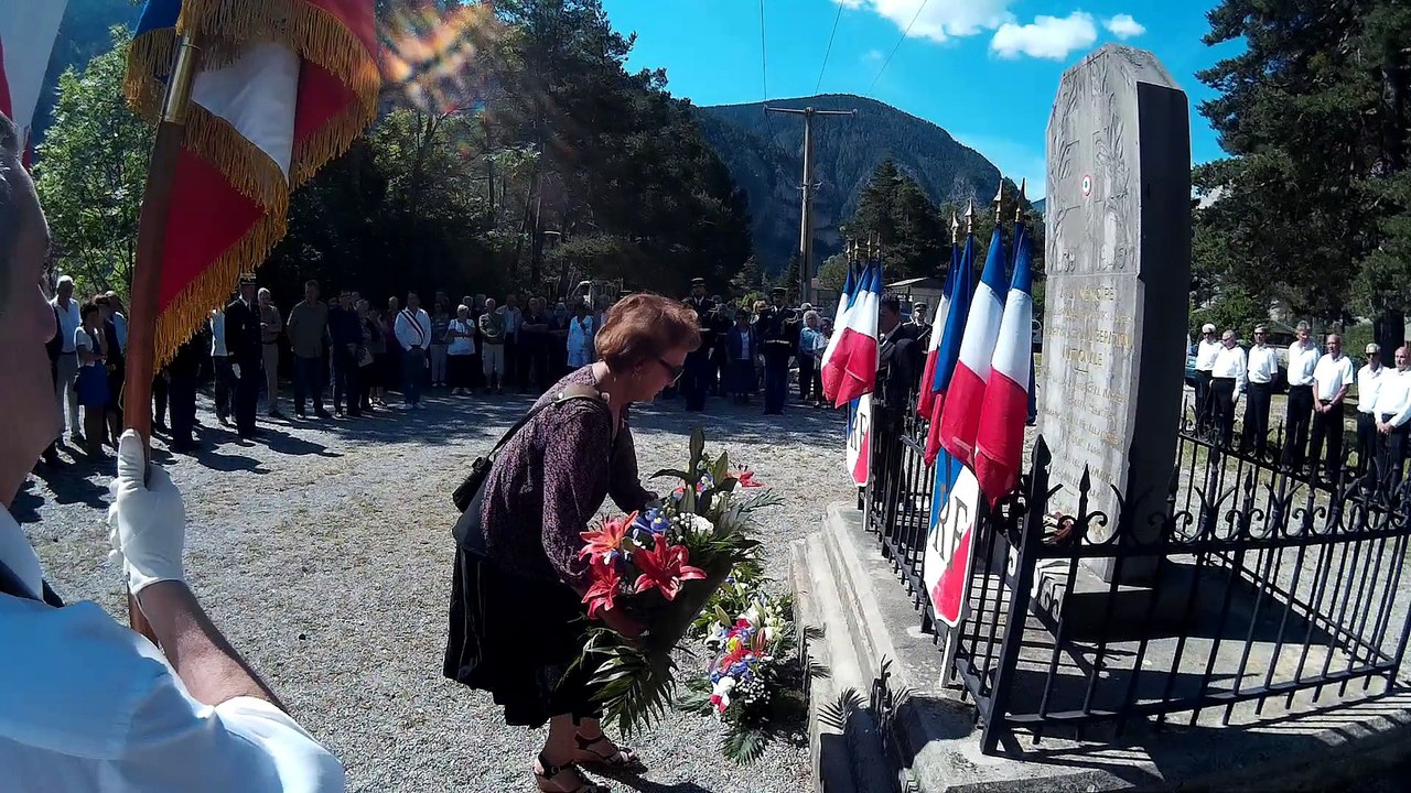 cérémonie du pont d'ondres dépôt des gerbes (2017)