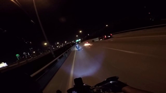 Un chauffard ivre renverse 2 motards et prend la fuite