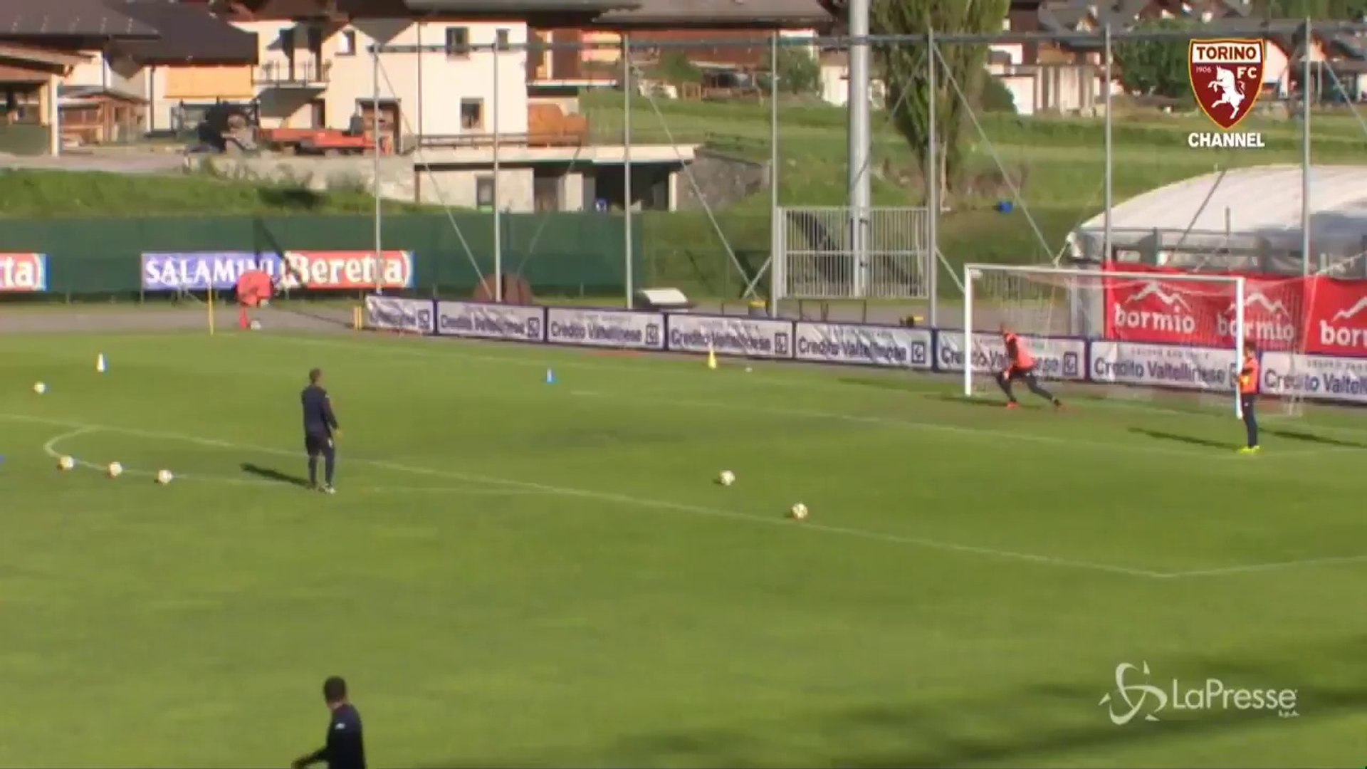 Sinisa Mihajlovic Free Kick / Sinisa mihajlovic is one of the most