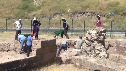 Eski Ahlat Şehrinde Kazı Çalışması Başladı