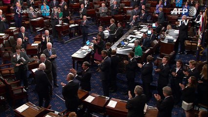 "Obamacare": Widersacher McCain springt Trump zur Seite