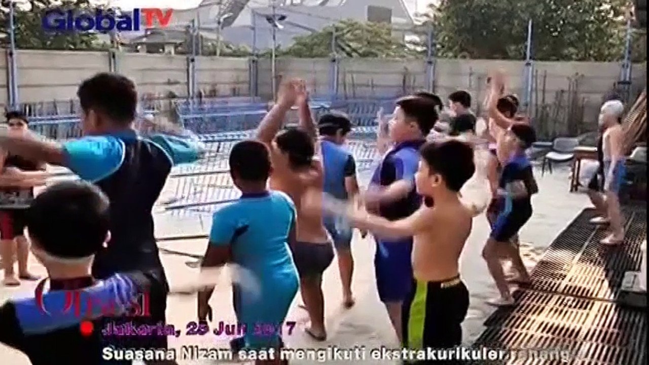 Nizam Ikuti Ekskul Renang
