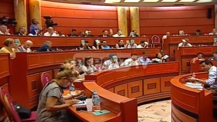 Report TV - Bashkia Tiranë rrit sot çmimin e ujit,LSI:Votojmë vetëm me kusht