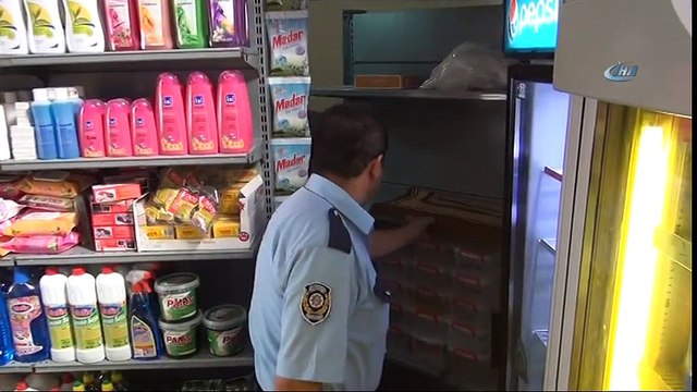 Bakkal Görünümlü Eczane Polisi Bile Şaşırttı