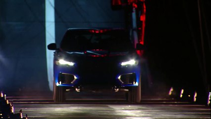 New Jaguar E-PACE - Behind the Scenes of the Barrel Roll