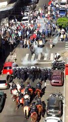 Campesinos y Policías frente a Frente en Asunción