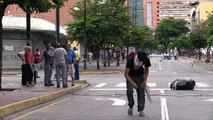 Venezolanos inician con barricadas huelga contra Constituyente