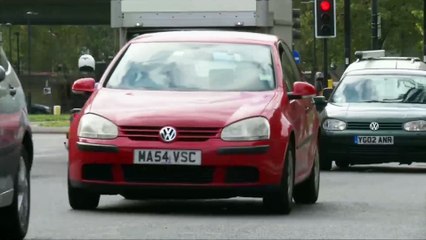 UK plans to tackle air pollution with diesel and petrol ban