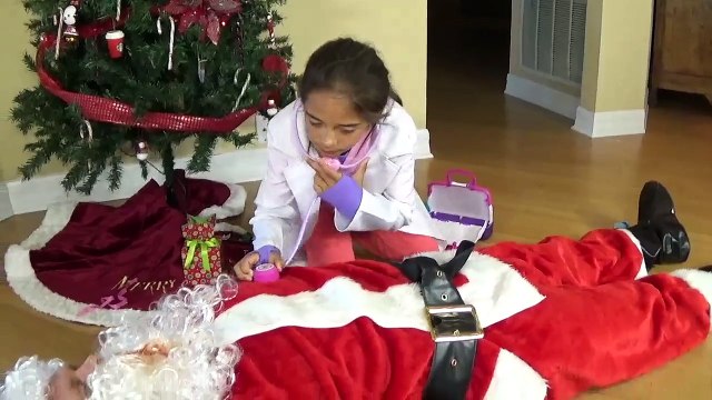 SANTA CLAUS BLOODY TOOTH! DOC MCSTUFFINS Bad Baby FARTING SANTA Needle & Surgery