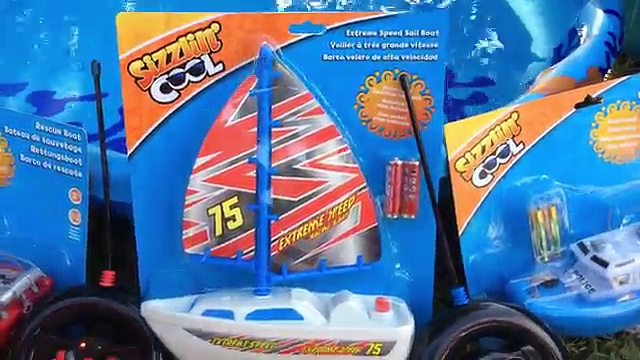 Toy Boats & Beats!! Musical Toy Boats Video! Rescue Shark Ship & Remote Control Boats!