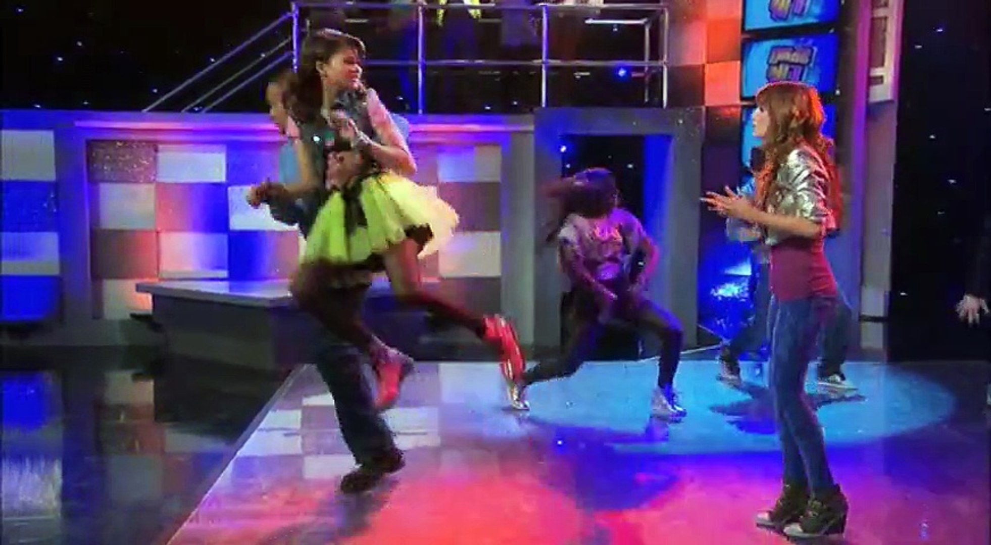 Shake It Up 2x05 Doctor It Up - video Dailymotion