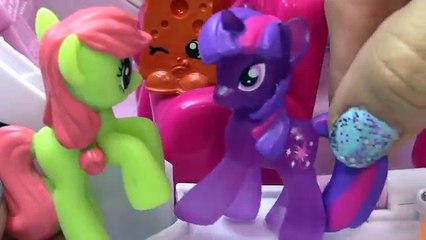 MLP Airplane Airport - Floating In The Ocean - My Little Pony Travel Part 14 Pinkie Pie Se