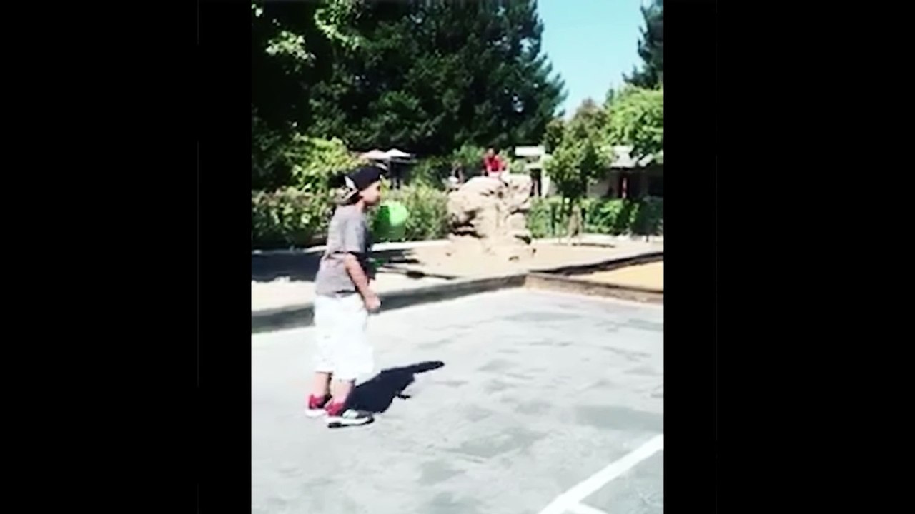 abh bache bhi ye krne lge tobah tobah......