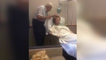 Ce papy s'occupe de sa femme malade et ferai tout pour elle... Adorable et émouvant