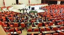 CHP'lilerden TBMM'de Adalet Nöbeti: Hak, Hukuk, Adalet sloganları