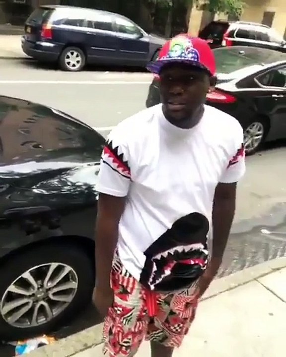 Savage- Dude Wasn't Feeling His Mans Outfit And Let Him Have It!