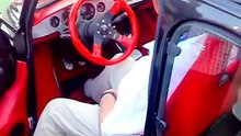 Um Fiat 500 por fora, um Ferrari por dentro!