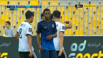 لاعب الزمالك السابق يصنع الهدف الأول للنفط العراقي في مرمى الهلال السعودي