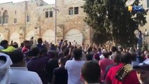 فلسطين: المقدسيون يدخلون المسجد الأقصى وصدامات عنيفة مع الصهاينة