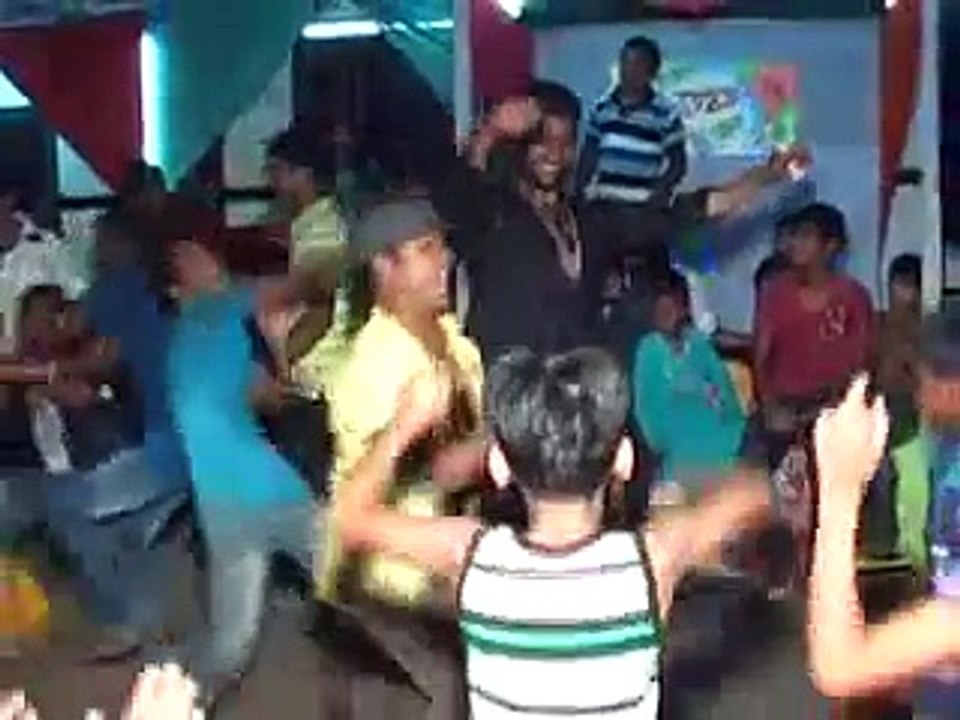 polla ami borasalla...গায়ে হলুদ ১৭-৪-২০১৪