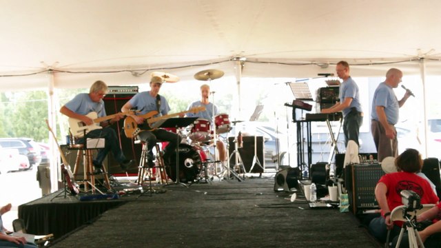 Danny McCorkle & the Katz do 'I Got Lucky' Elvis Week 2014 video