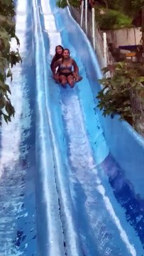 Ne pas s'arrêter au milieu d'un toboggan à eau