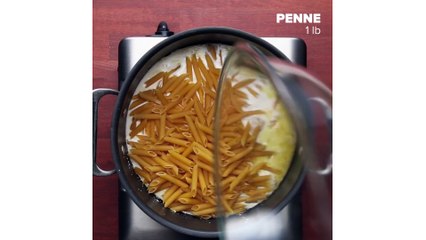 Cheesy Chicken Alfredo Pasta Bake