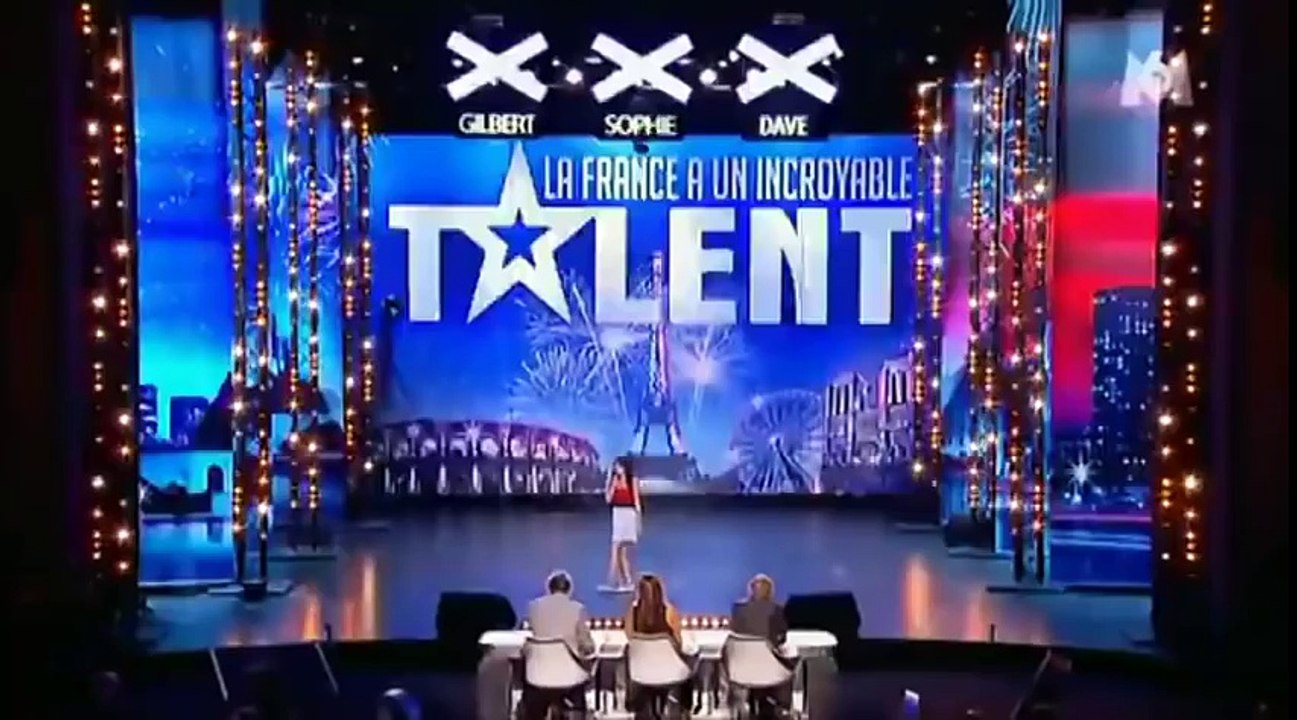 Great! Teen Girl Can't Speak English But She is Singing Adele's Song