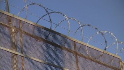 Cámara baja de EEUU aprueba 1.600 millones de dólares para el muro con México