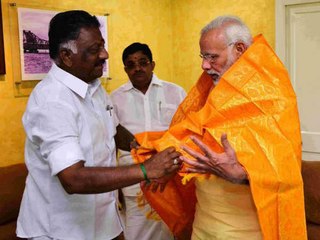 O Paneerselvam meets Modi in Madurai-Oneindia Tamil