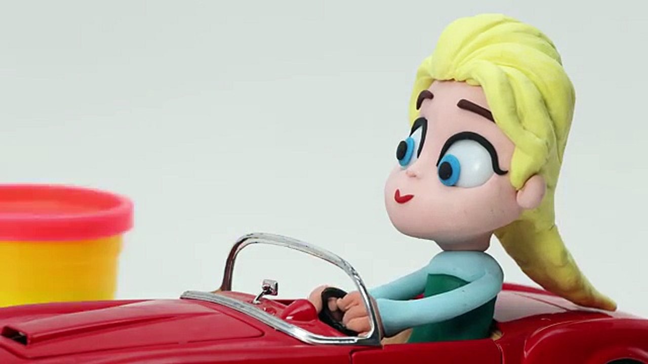 Disney Frozen DON'T DRIVE AND TEXT Play doh Stop Motion Toy Cars Animation