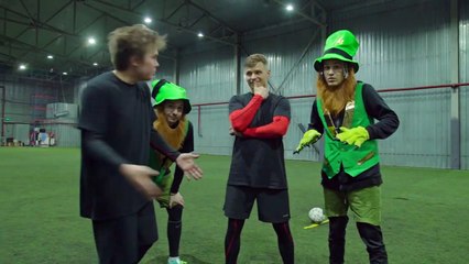 ОГРОМНЫЙ МЯЧ