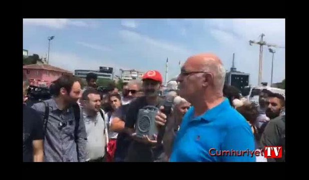Çağlayan adliyesi önünde Cumhuriyet okuma eylemi