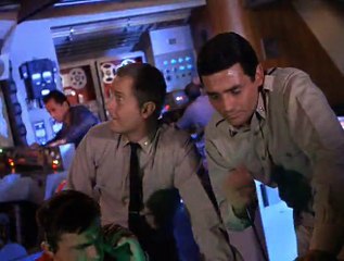 Voyage To The Bottom Of The Sea S03E22  No Escape from Death