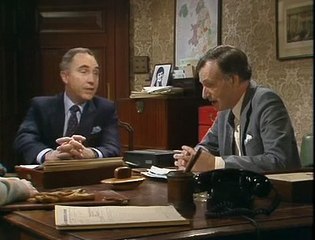 Yes Minister S02E4 The Greasy Pole